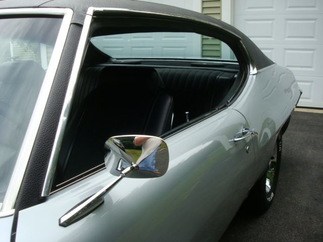 1970 Silver/Black Pontiac GTO Coupe