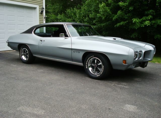 1970 Silver/Black Pontiac GTO Coupe