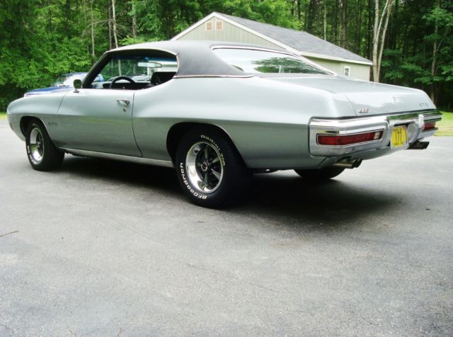 1970 Silver/Black Pontiac GTO Coupe