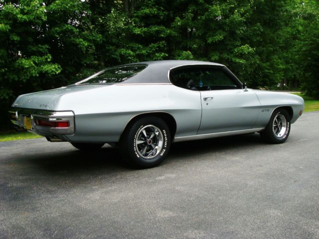 1970 Silver/Black Pontiac GTO Coupe