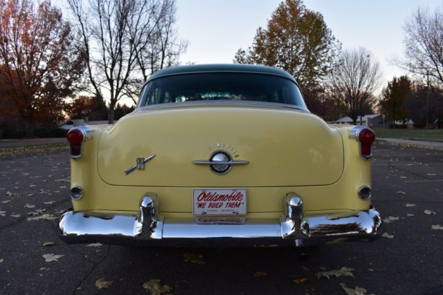 1953 Yellow Oldsmobile Eighty-Eight Sedan