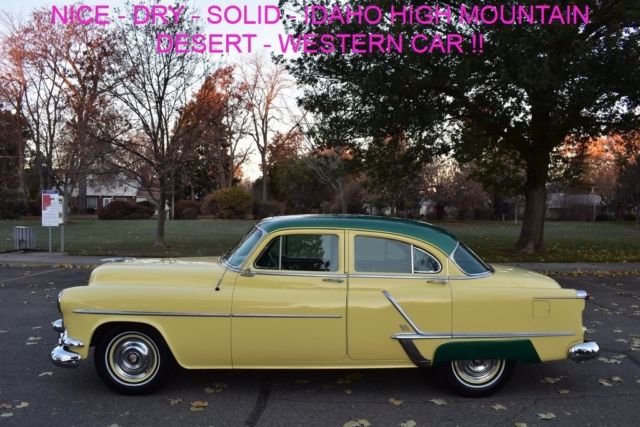 1953 Yellow Oldsmobile Eighty-Eight Sedan