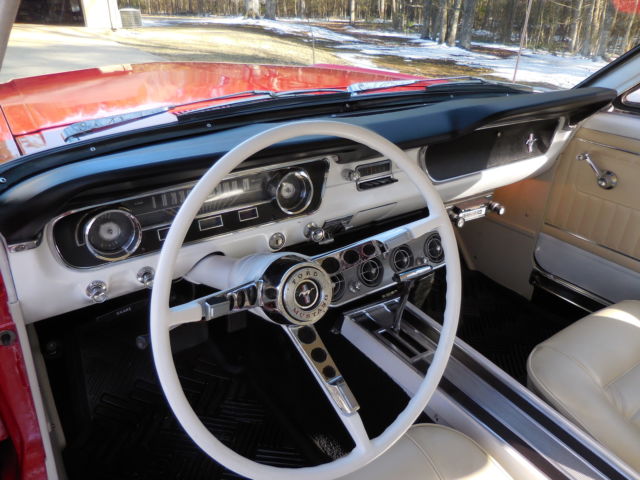 1965 Red Ford Mustang U/K