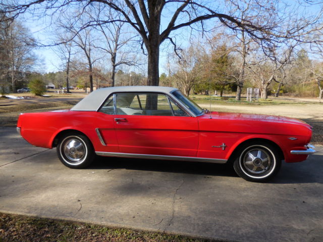1965 Red Ford Mustang U/K