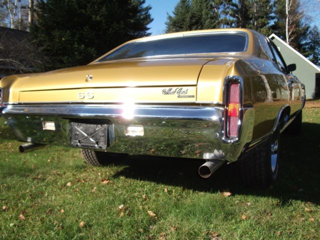 1970 Camaro Gold Chevrolet Monte Carlo Coupe