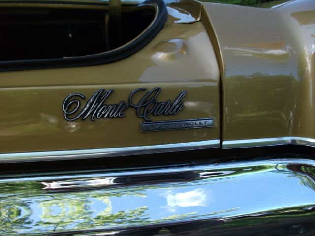1970 Camaro Gold Chevrolet Monte Carlo Coupe
