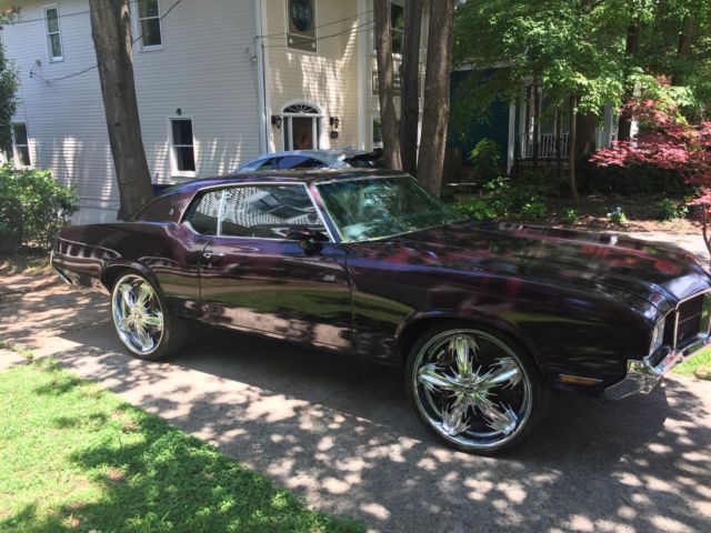 1971 Purple Oldsmobile Cutlass Coupe