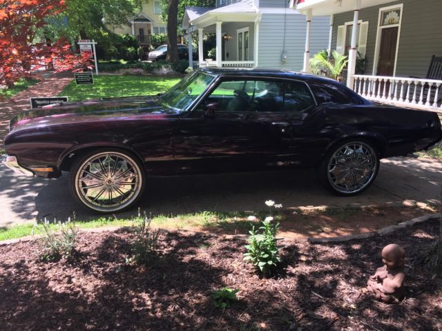 1971 Purple Oldsmobile Cutlass Coupe