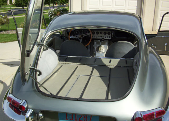 1962 Opalescent Silver Gray Jaguar E-Type