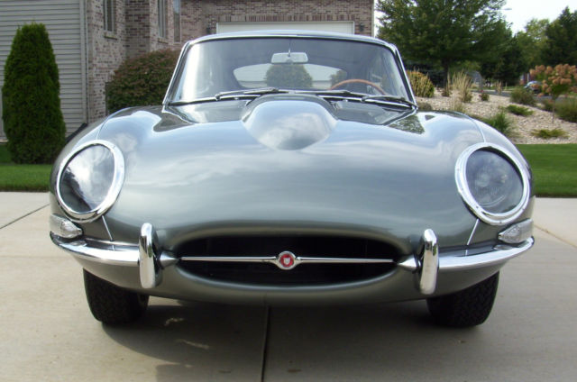 1962 Opalescent Silver Gray Jaguar E-Type
