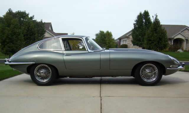 1962 Opalescent Silver Gray Jaguar E-Type