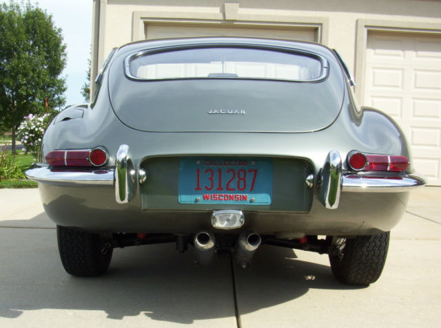 1962 Opalescent Silver Gray Jaguar E-Type