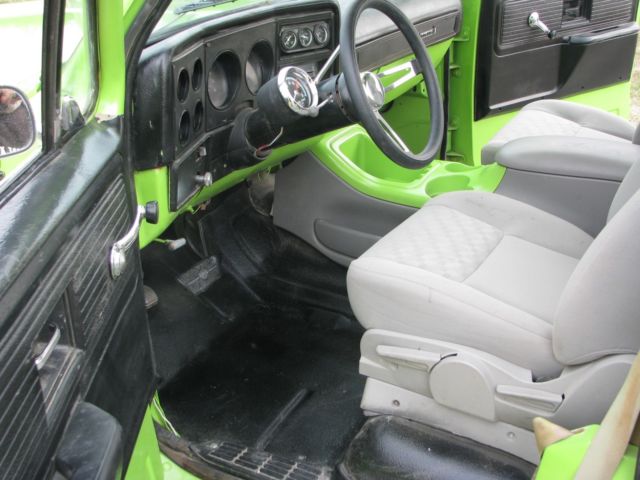 1974 hellcat green Chevrolet C-10 Standard Cab Pickup