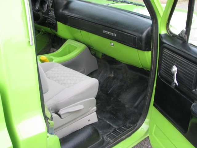 1974 hellcat green Chevrolet C-10 Standard Cab Pickup