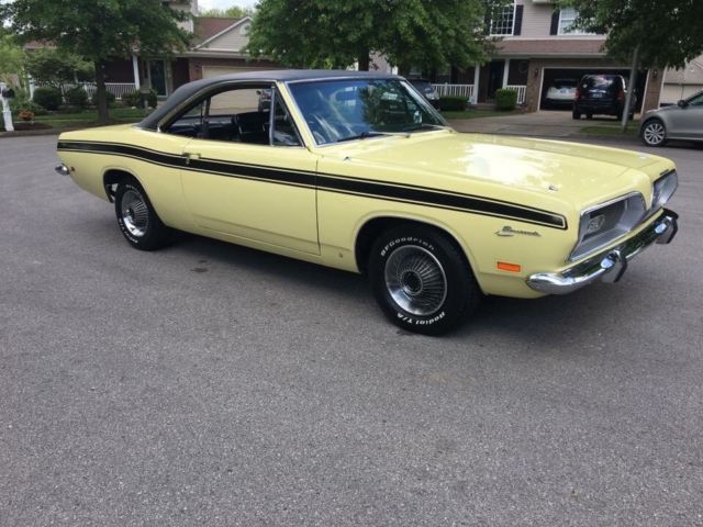 1969 Yellow Plymouth Barracuda Coupe