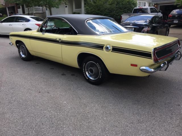 1969 Yellow Plymouth Barracuda Coupe