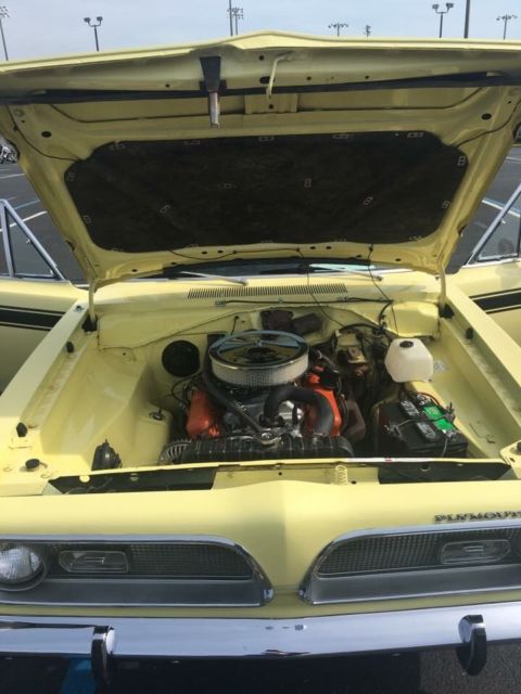 1969 Yellow Plymouth Barracuda Coupe