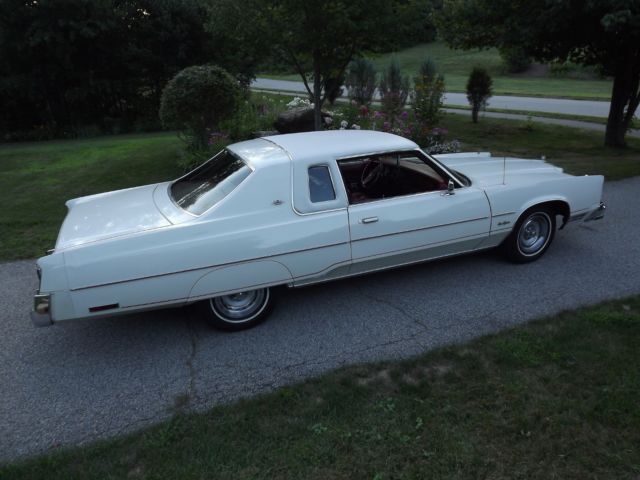 1978 White Chrysler New Yorker Coupe