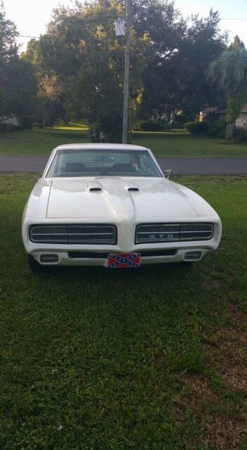 1969 White Pontiac GTO Coupe