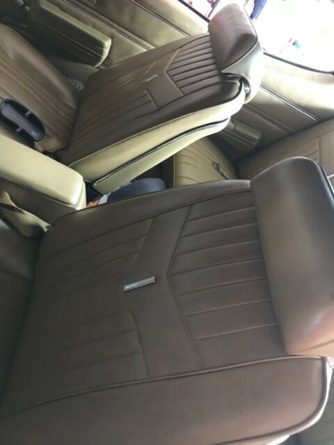 1969 White Pontiac GTO Coupe