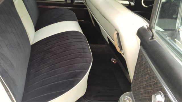 1964 White Cadillac Series 62 Sedan