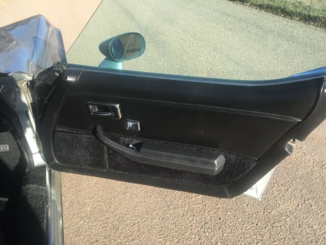 1978 Two Tone Light / Dark Silver Chevrolet Corvette Coupe