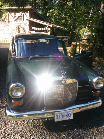 1967 Green Mercedes-Benz 200-Series Cab & Chassis
