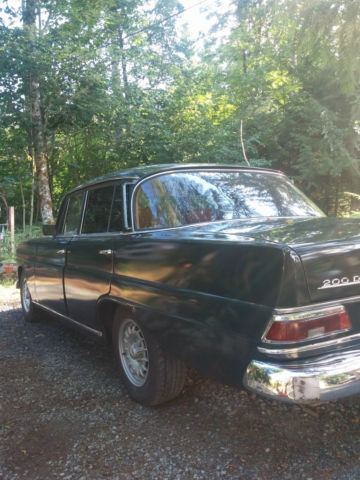 1967 Green Mercedes-Benz 200-Series Cab & Chassis