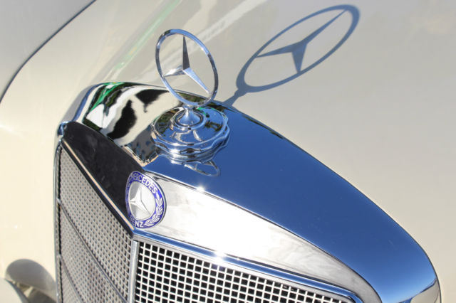 1960 DB158 (Gray/White)  Mercedes-Benz 200-Series Convertible