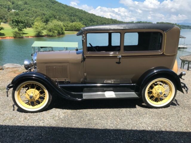 1929 Brown Ford Model A