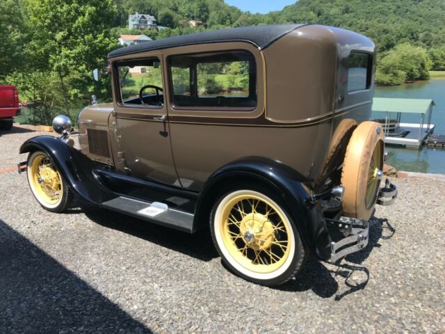 1929 Brown Ford Model A