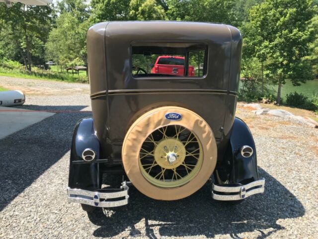 1929 Brown Ford Model A
