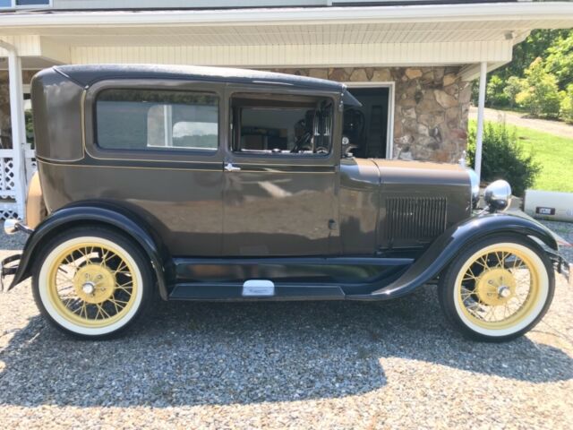 1929 Brown Ford Model A