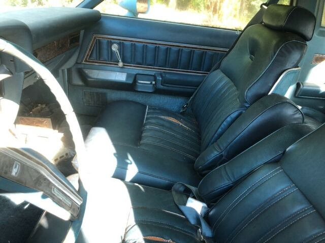 1979 Blue Ford Thunderbird