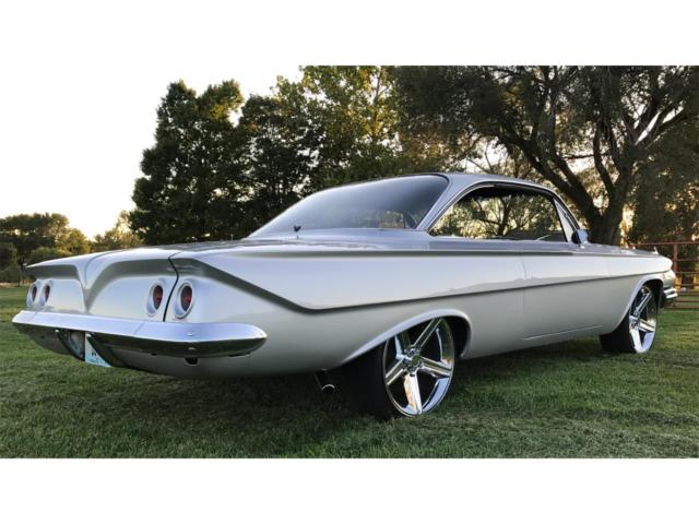 1961 White Chevrolet Bel Air/150/210 Coupe