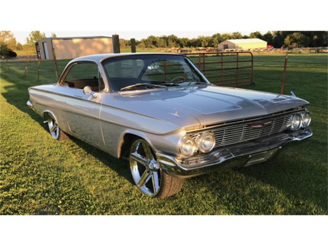 1961 White Chevrolet Bel Air/150/210 Coupe