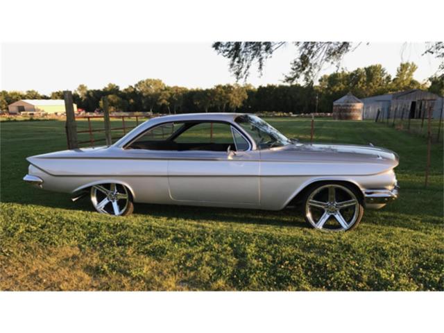 1961 White Chevrolet Bel Air/150/210 Coupe