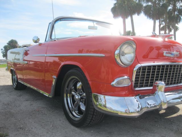 1955 Gypsy Red/Shoreline Beige Chevrolet Bel Air/150/210 Convertible
