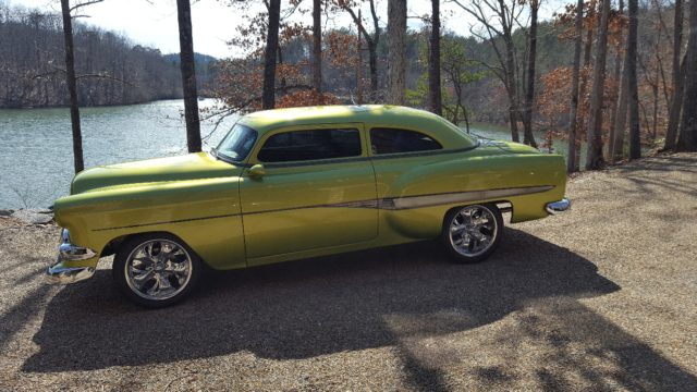 1953 Green Chevrolet Bel Air/150/210 Chopped top and suicide doors