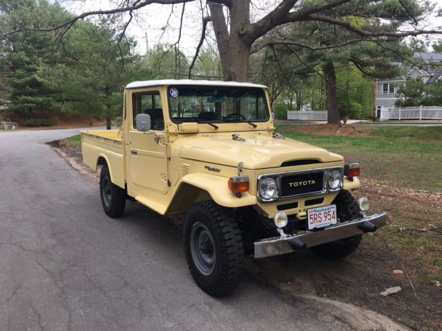 1981 Bellatrix Yellow Toyota Land Cruiser Standard Cab Pickup