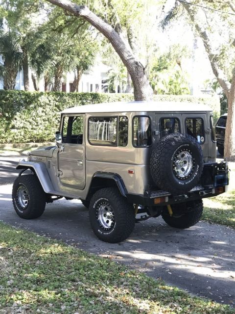 1977 PEWTER SILVER METALIC Toyota Land Cruiser Convertible