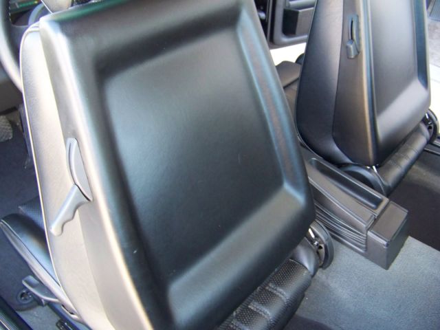 1991 Diamond Schwartz/Metalic Black BMW 3-Series Coupe