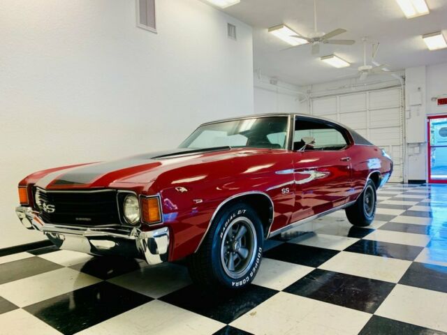 1972 Red Chevrolet Chevelle Coupe