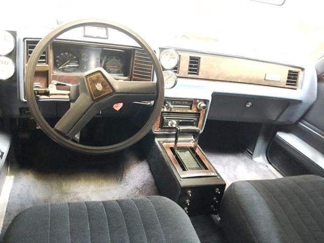 1983 White Chevrolet Monte Carlo Coupe