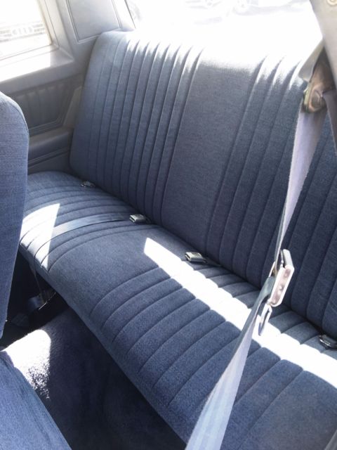 1983 White Chevrolet Monte Carlo Coupe