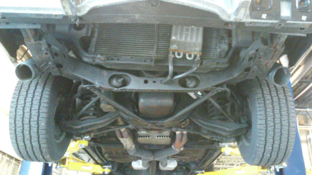 1976 brown Ford Torino Coupe