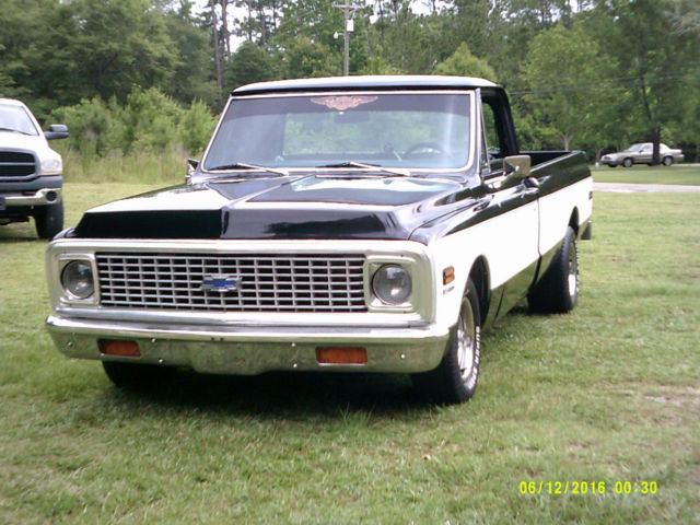 1972 Black and White Chevrolet C-10 LB Pick Up