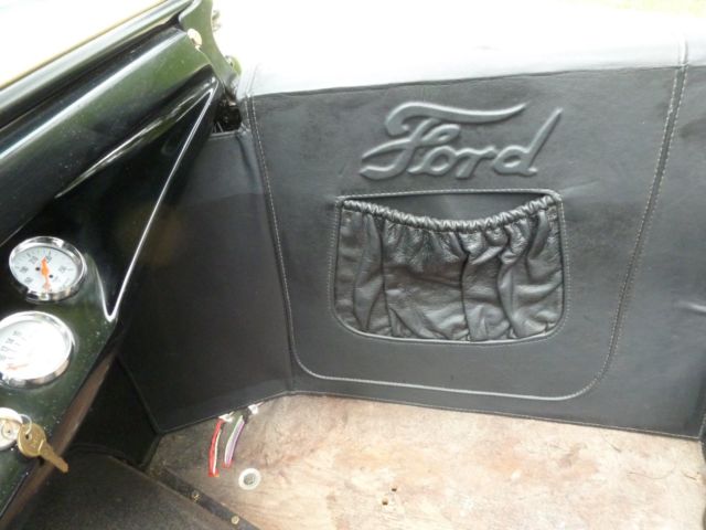 1971 BLACK Ford Model T Roadster