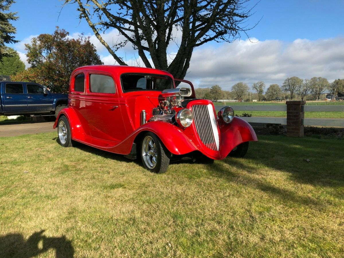 1933 Red Ford Vicky 2 door
