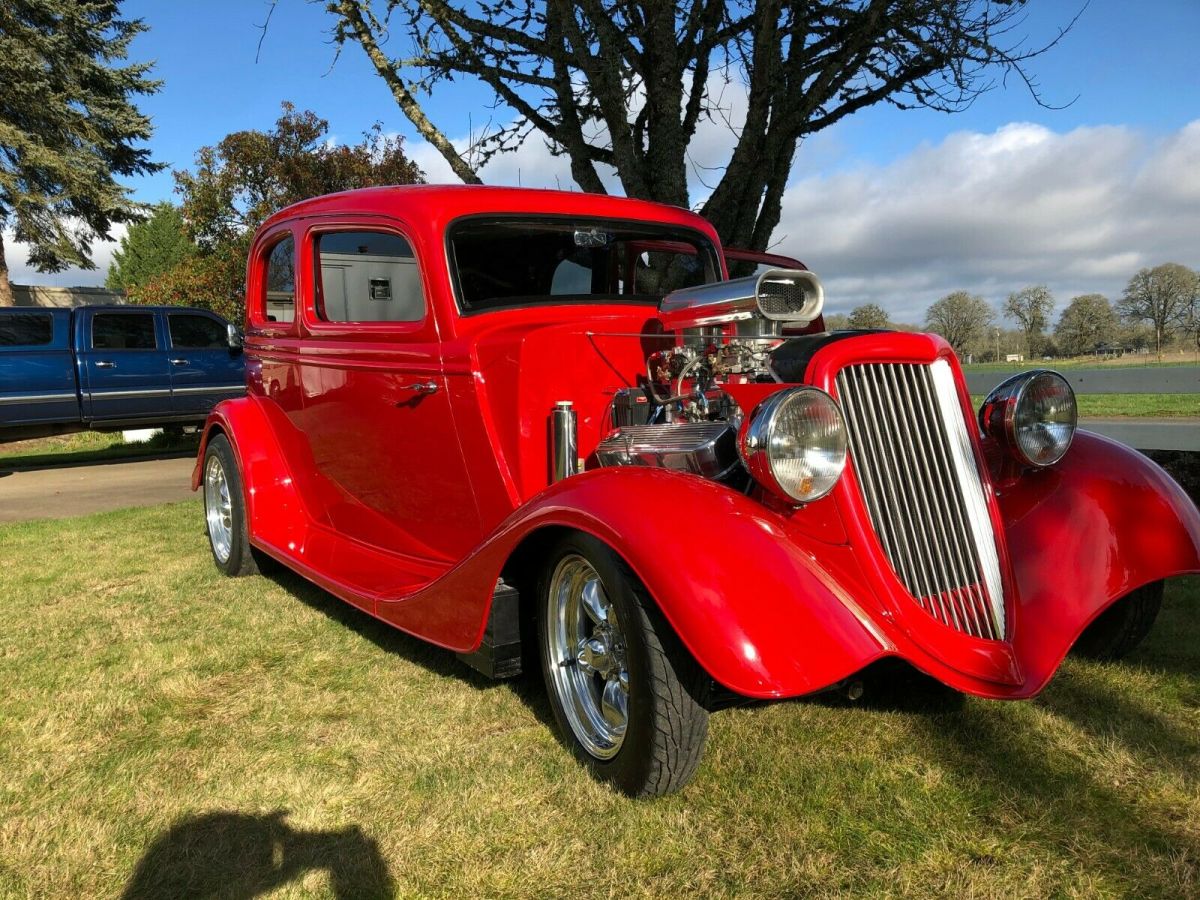 1933 Red Ford Vicky 2 door
